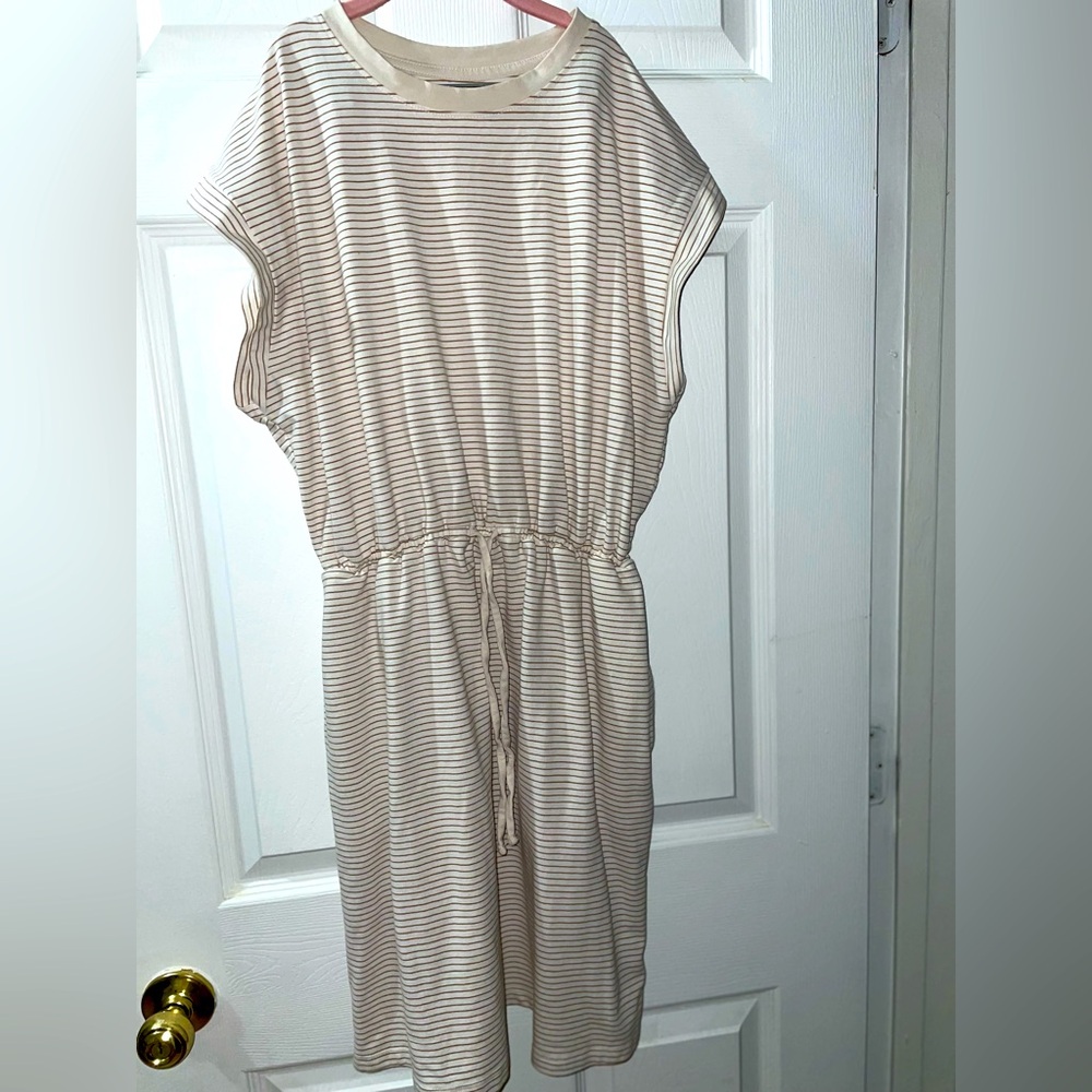 A New Day Medium Casual Dress Tan, Striped